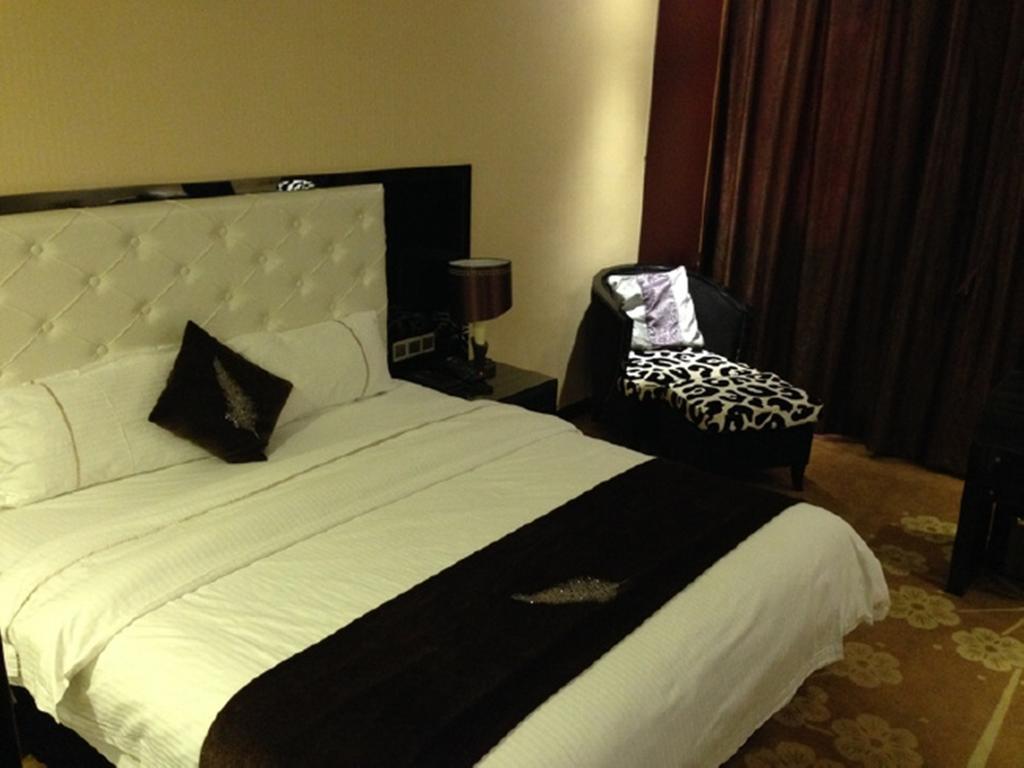 Tianguo Times Hotel Phật Sơn Phòng bức ảnh